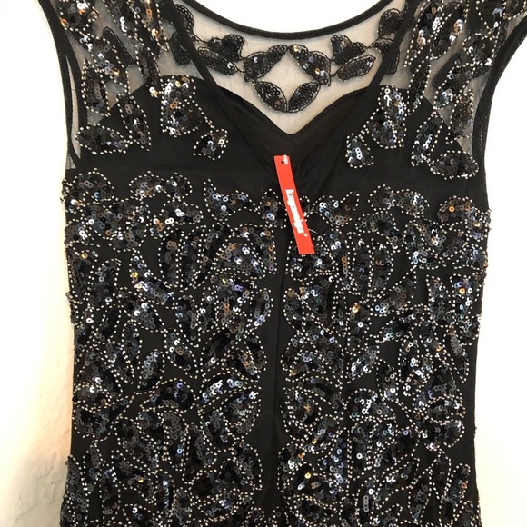 Kayamiya Gown - Picture 5 of 8